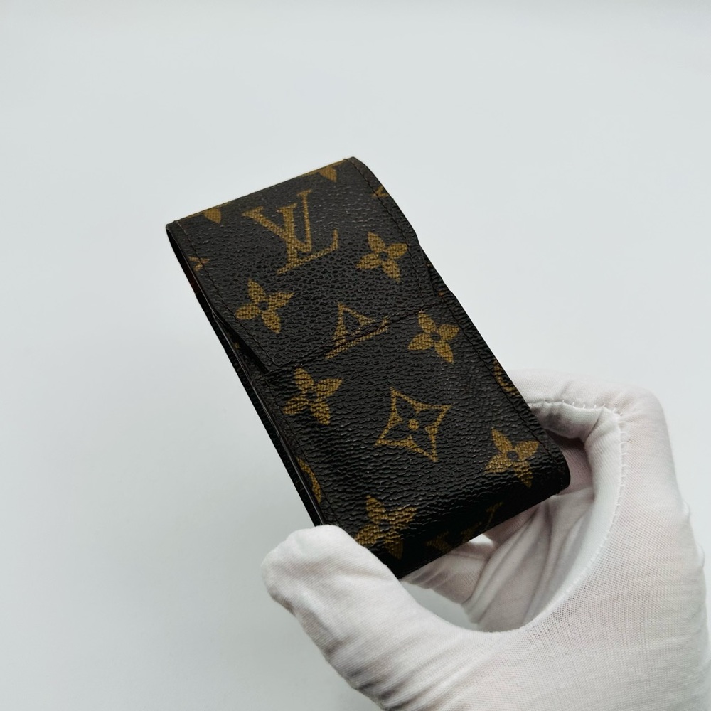 Louis Vuitton Monogram holder - Picture 2 of 11